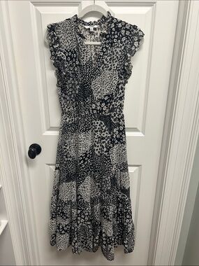 BB Dakota Black & White Printed Sleeveless Midi Dress small